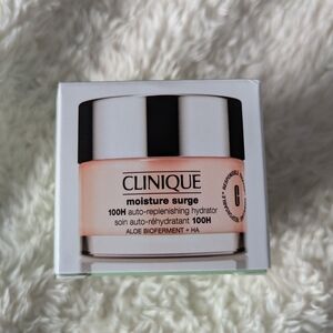 Clinique Moisture Surge 100H Hydrator - Pink and Silver